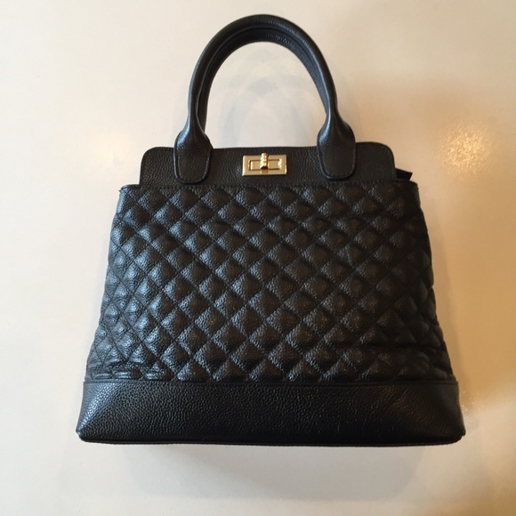 Maxine Couture Classic Black Quilted Leather Bag - Picture 2 of 8